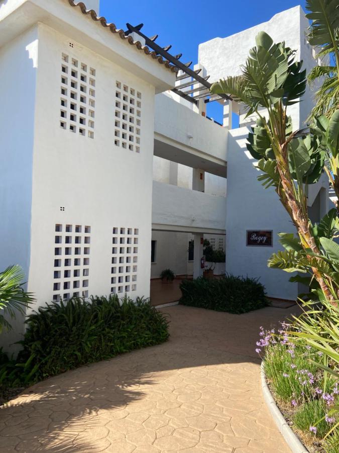 Augusta Views Lägenhet Casares Exteriör bild