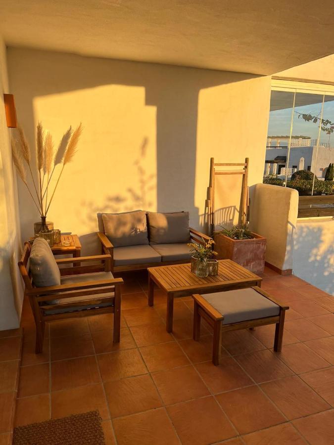 Augusta Views Lägenhet Casares Exteriör bild